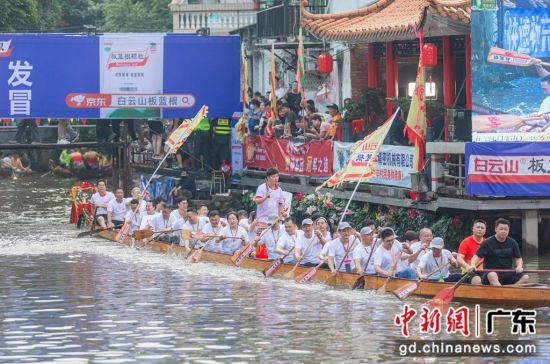 佛山叠滘龙船漂移大赛，传统与现代的碰撞